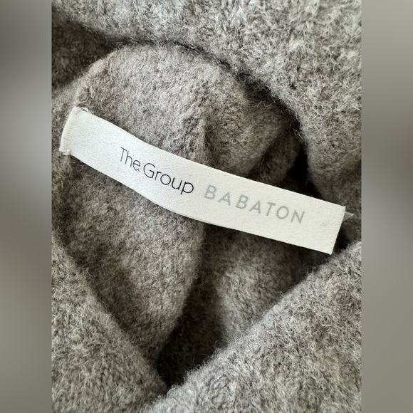 Aritzia The Group Babaton Plutarch Sweater Merino Wool Oversized Cowl Turtleneck - Picture 6 of 9